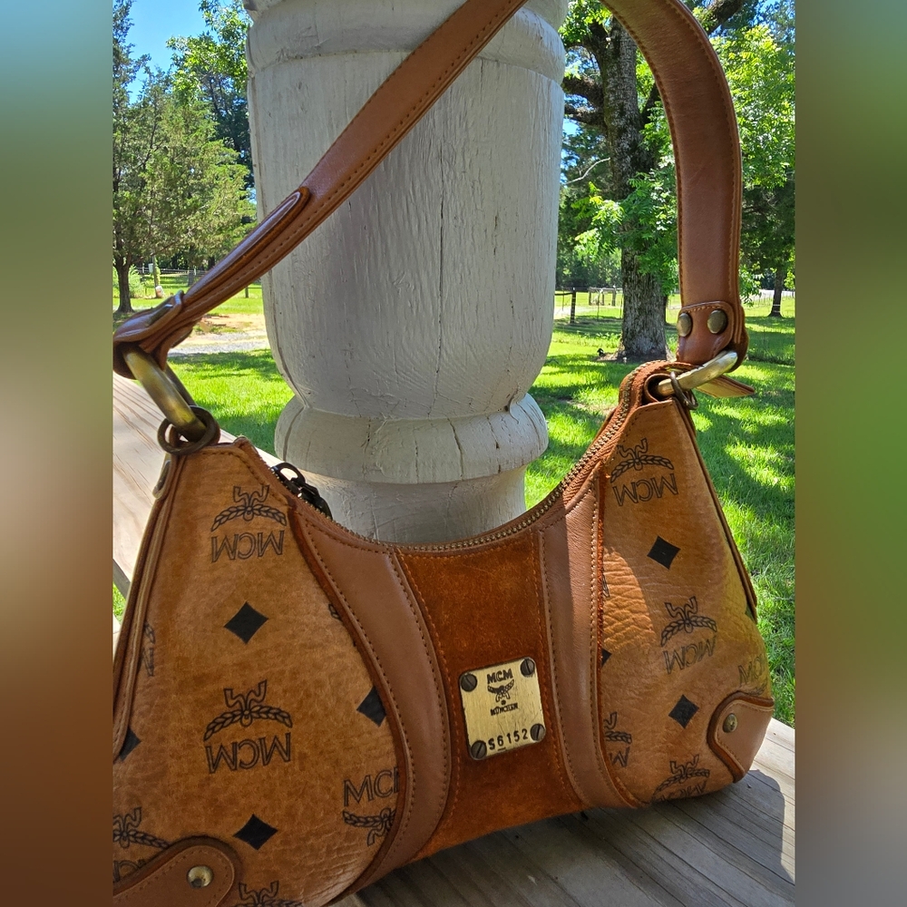 MCM small cognac shoulder bag🎉